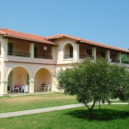 Kamari Apartments Ахарави Экстерьер фото